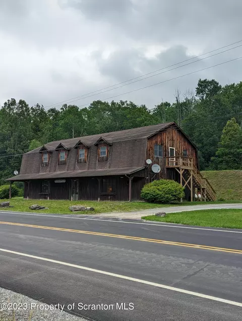 906 State Route 11, Nicholson, PA 18446