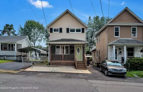 915 E Lackawanna Ave, Olyphant, PA 18447