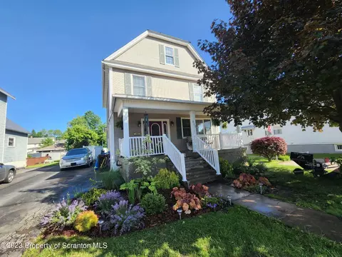 203 S Main St, Archbald, PA 18403