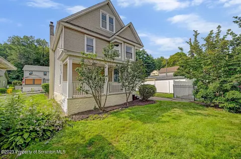 410 Main St, Archbald, PA 18403