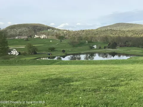 1 Braemar Ter, Tunkhannock, PA 18657