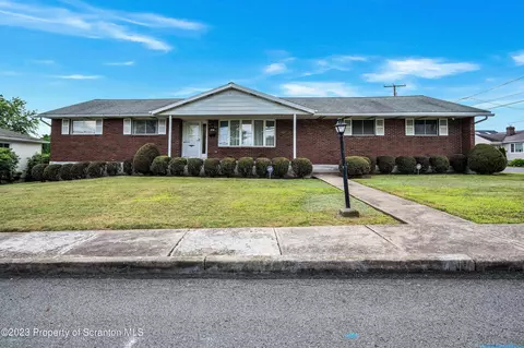 407 W Hospital St, Taylor, PA 18517