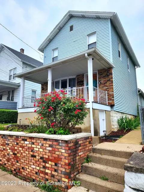 120 S Washington St, Taylor, PA 18517