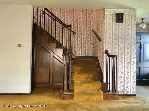 209 Mary St, Olyphant, PA 18447 photo 9