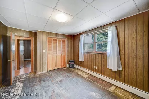 609 Moosic Rd, Old Forge, PA 18518 photo 6