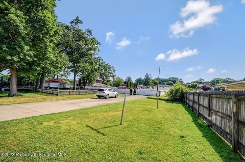 609 Moosic Rd, Old Forge, PA 18518 photo 2