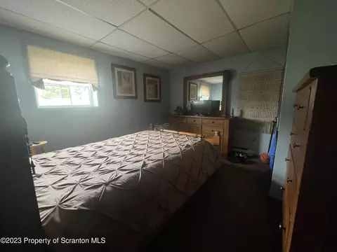 204 Railroad St, Old Forge, PA 18518 photo 4