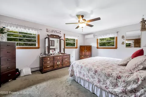 527 Forest Ln, Archbald, PA 18403 photo 30