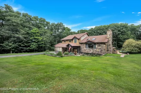 527 Forest Ln, Archbald, PA 18403 photo 63