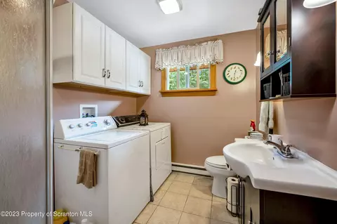 527 Forest Ln, Archbald, PA 18403 photo 40