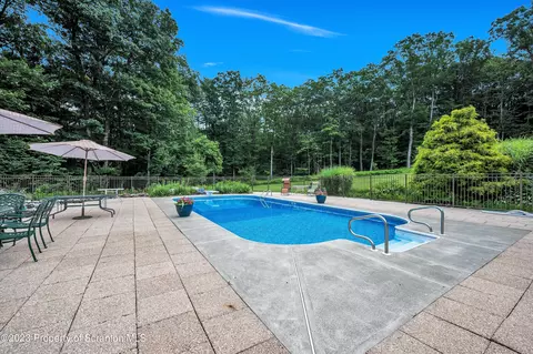 527 Forest Ln, Archbald, PA 18403 photo 50