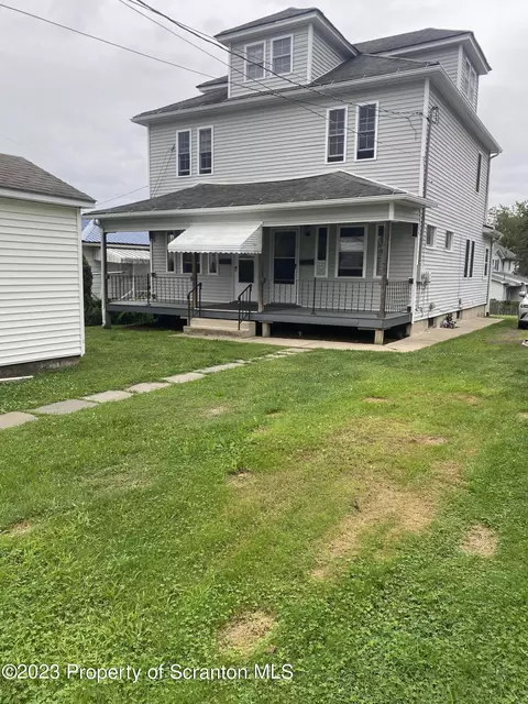 1005 S Main St, Taylor, PA 18517