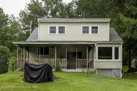 93 Road 6, Montrose, PA 18801