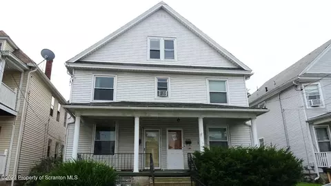1117 W Locust St, Scranton, PA 18504
