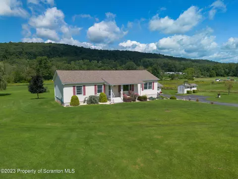 1213 Post Hill Rd, Factoryville, PA 18419