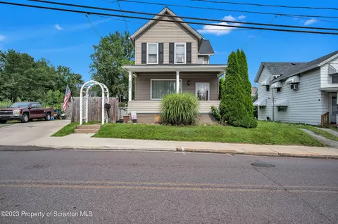2001 Rockwell Ave, Scranton, PA 18508