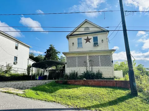 2021 Lafayette St, Scranton, PA 18504