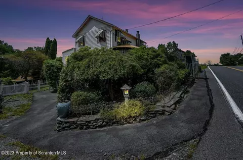 4616 Sr 438, Dalton, PA 18414
