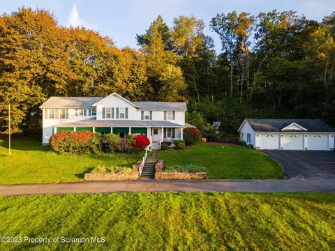 502 Gravel Pond Rd, South Abington, PA 18411