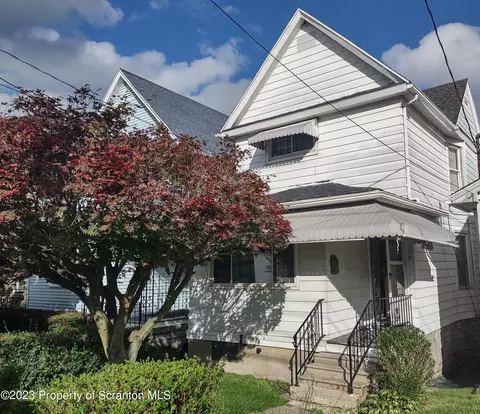 1110 Prescott Ave, Dunmore, PA 18510
