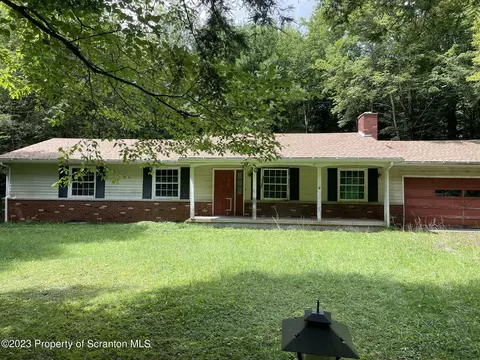 623 Thistle Ln, Bear Creek, PA 18602