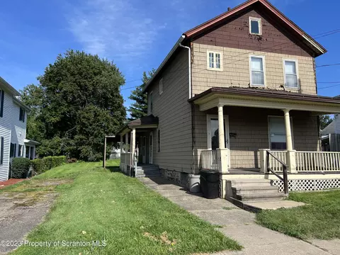 1781 Beaumont Ave, Scranton, PA 18508