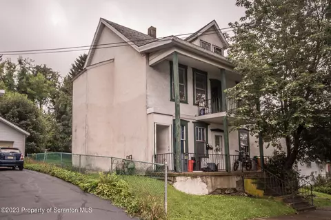 310 Oak St, Dunmore, PA 18512