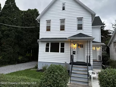 2 Front St, Jenkins Twp, PA 18640