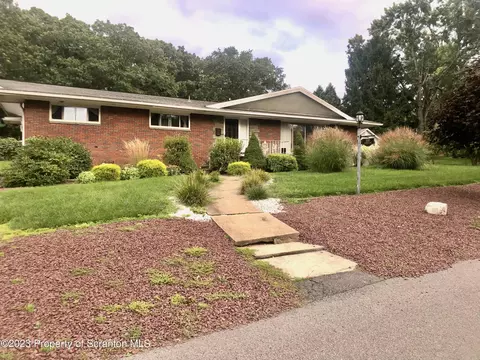 550 Seymour Ave, Scranton, PA 18505