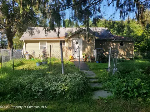 38 Ararat Rd, Thompson, PA 18465