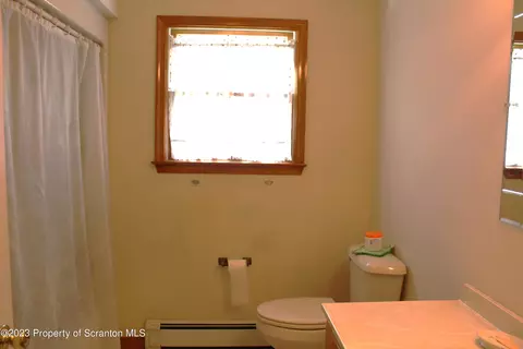 112 Mary St, Olyphant, PA 18447 photo 22