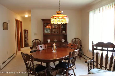 112 Mary St, Olyphant, PA 18447 photo 17