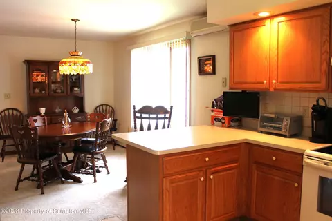 112 Mary St, Olyphant, PA 18447 photo 16