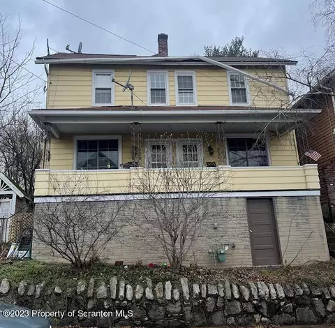 1031 Lincoln St, Dickson City, PA 18519