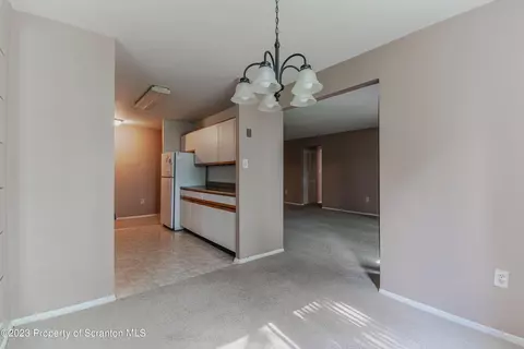 1202 Summit Pointe, Scranton, PA 18508 photo 7