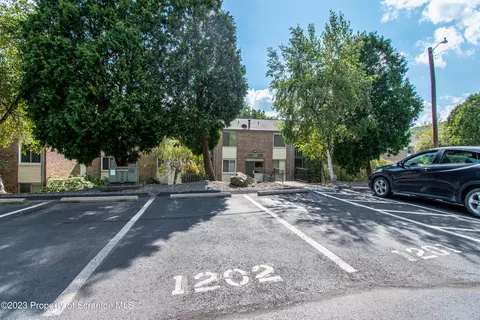 1202 Summit Pointe, Scranton, PA 18508
