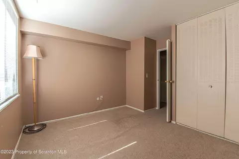 1202 Summit Pointe, Scranton, PA 18508 photo 18
