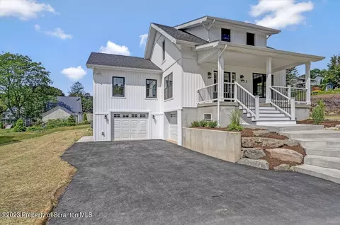 123 Morris Ave, South Abington, PA 18411