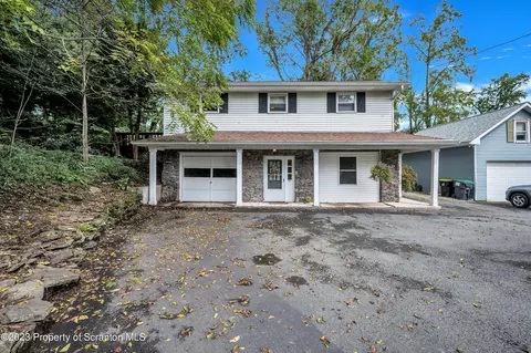 110 12 Nelson St, Clarks Green, PA 18411