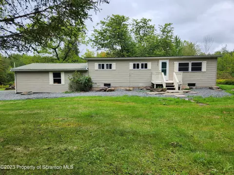 15325 Strickland Hill Rd, Springville, PA 18844