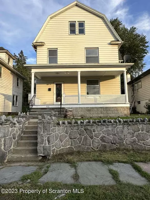 916 Monroe Ave, Scranton, PA 18510