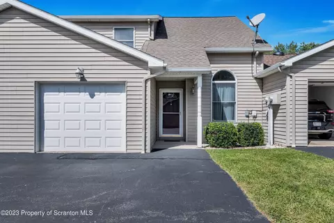 176 College Ave Unit #3, Factoryville, PA 18419