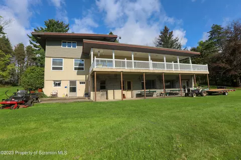 15 Ryan Ln, Scott Twp, PA 18411