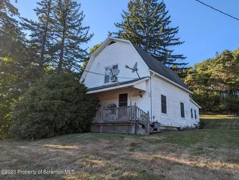 1958 Ridge Rd, South Montrose, PA 18843