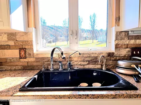 987 Chase Rd, Shavertown, PA 18708 photo 13