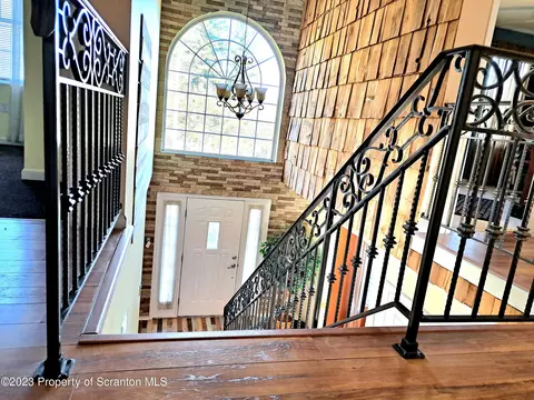 987 Chase Rd, Shavertown, PA 18708 photo 6