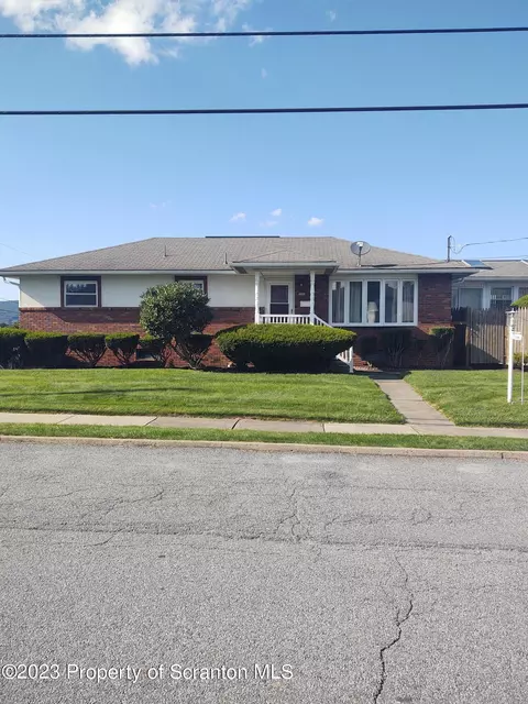 3908 Lawrence Ave, Moosic, PA 18507