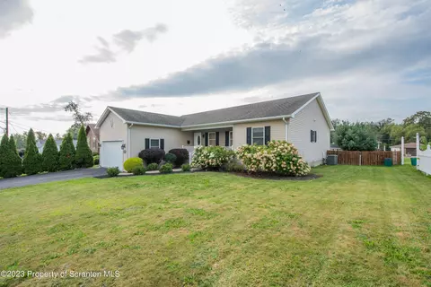 604 Vonbergen St, Old Forge, PA 18518