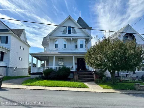 518 Dudley St, Dunmore, PA 18512