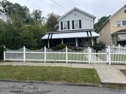 1318 Adams Ave, Dunmore, PA 18509